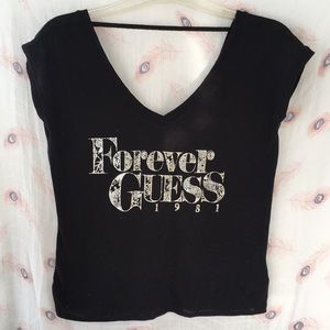 Guess tee with open back M